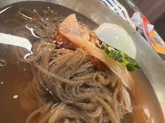 -许哥东北烧烤·铁丳烤串·宫后夹肉(繁花中心店)