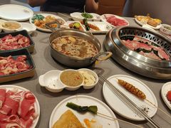 -黑金·寻焰自助百汇·烤肉·火锅(中街店)