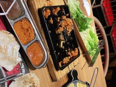 -青瓦炭韩潮烤肉(花园道店)