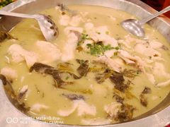 -鑫巴蜀小镇 · 水煮鱼专研店(玉桥店)