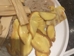 牛肝菌-皇城老妈·大连海鲜火锅(港湾店)