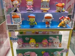 -泡泡玛特POPMART(杭州乐堤港店)