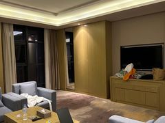 -兴芮温泉度假区