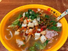 -日头火桂林米粉(兴坪古镇店)