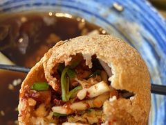 -包整·丝娃娃(一览甲秀楼风景店)