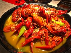 -沪小胖小龙虾(淮海中路旗舰店)