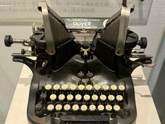 -陆汉斌打字机博物馆