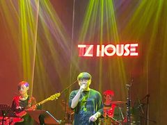 -TZ House音乐现场(来福士中心店)