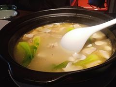 松茸炖土鸡-西茶·宋宴·精致江南料理