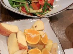 -万里闯关东铁锅炖菜馆(高新旗舰店)