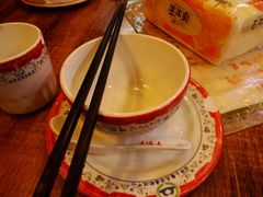 破损的碗-陆记源·青海土火锅
