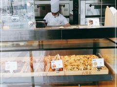 面包甜点陈列柜-六贤记(杭州龙湖滨江天街店)