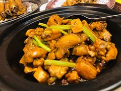 鲍鱼煨鸡-万山楼海鲜酒家·二十三年老字号