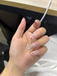 -UGIRL有个美甲