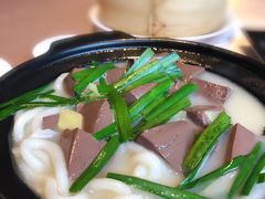 胡椒韭菜浸猪红-新骏景万豪酒店·万豪中餐厅