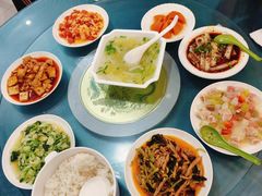 -西姆山居酒店(九寨沟沟口店)