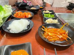 -肉甲韩国木炭烤肉(新壹街1店)