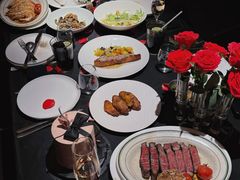 -MONICH牛排融合餐厅(和义大道购物中心店)