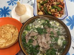 -王师一把抓羊肉泡馍(河东东街店)