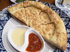 新疆烤馕-阿罗新疆菜(人民广场店)