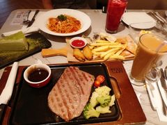 -必胜客(格尔木华兴店)