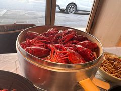 -巴厘龙虾·榜首油焖大虾(音乐学院·沿江酒馆店)