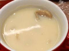 鸡茸蘑菇汤-必胜客(鑫乐汇店)