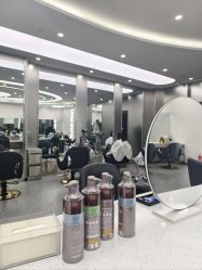 -MOVAN  HAIR莫凡匠人发型屋