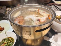-半岛翡丽海鲜自助餐厅(观风亭店)