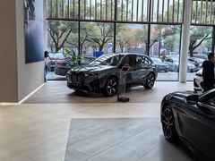 -上海宝信宝马4S店