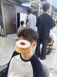 -藤野造型烫发染发