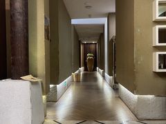 -汤泉良子·沐足·颂钵疗愈·SPA(珠江新城店)