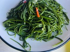 凉拌沙葱-巴依老爷新疆美食(工体旗舰店)