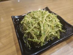 -三鞭一花·独一处·元英砂锅(海光寺店)
