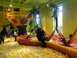 -宝燕乐园(闵行旗舰店)