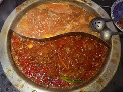 -沸炉重庆老火锅(军事博物馆店)