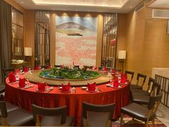 -沁香庭中餐厅·川粤菜(重庆高新假日酒店)