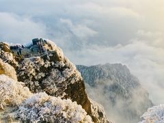 -峨嵋山金顶
