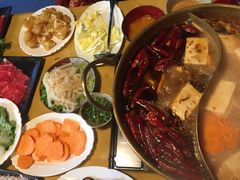 -江湖餐厅–重庆九宫格老火锅