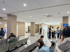 -上海大学附属上海和平眼科医院