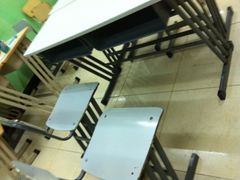 大堂-做了不起的80后