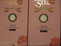 -4iNLOOK美瞳店(龙之梦购物中心虹口店)