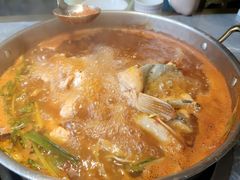 -野山舂·贵州现舂酸汤牛肉(民生路店)