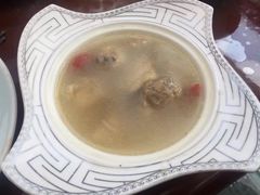人参鸡汤-悦真雅院·四合院·清真私房菜(雍和宫店)