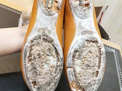 -爱革·洗衣改衣·洗鞋修鞋·洗包修包·奢侈品护理(宝地广场店)