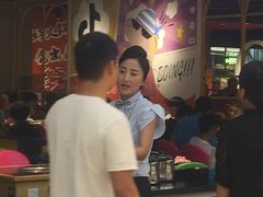 等位区-火锅岛潮牌自助餐厅(天津天佑城店)