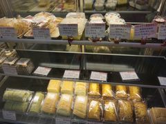 -红宝石·鲜奶小方·海派西点房(南丹店)