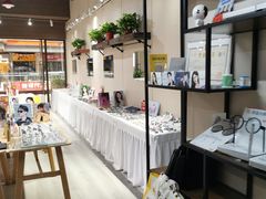 -零度眼镜·宝视友·蔡司依视路(吾悦花街店)