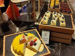 -广州万富希尔顿酒店·感趣自助餐厅·金秋蟹宴生蚝海鲜刺身烧烤