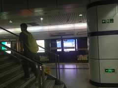 -上海体育馆(地铁站)